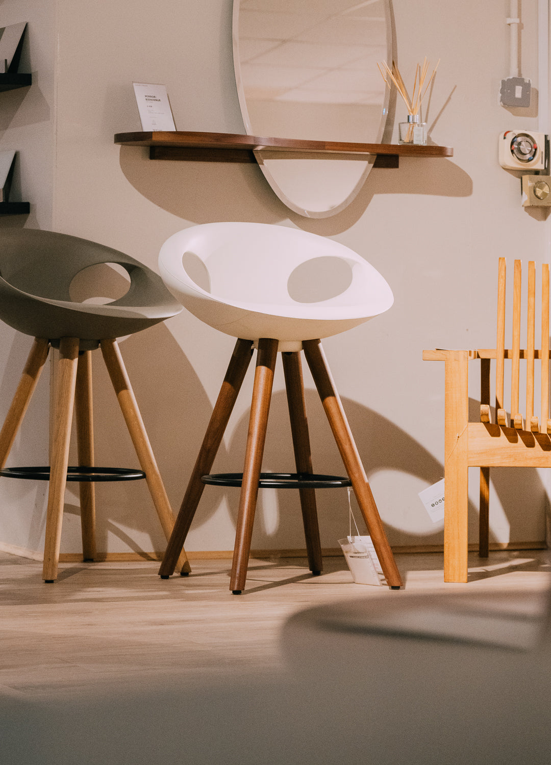 Chairs & Barstools